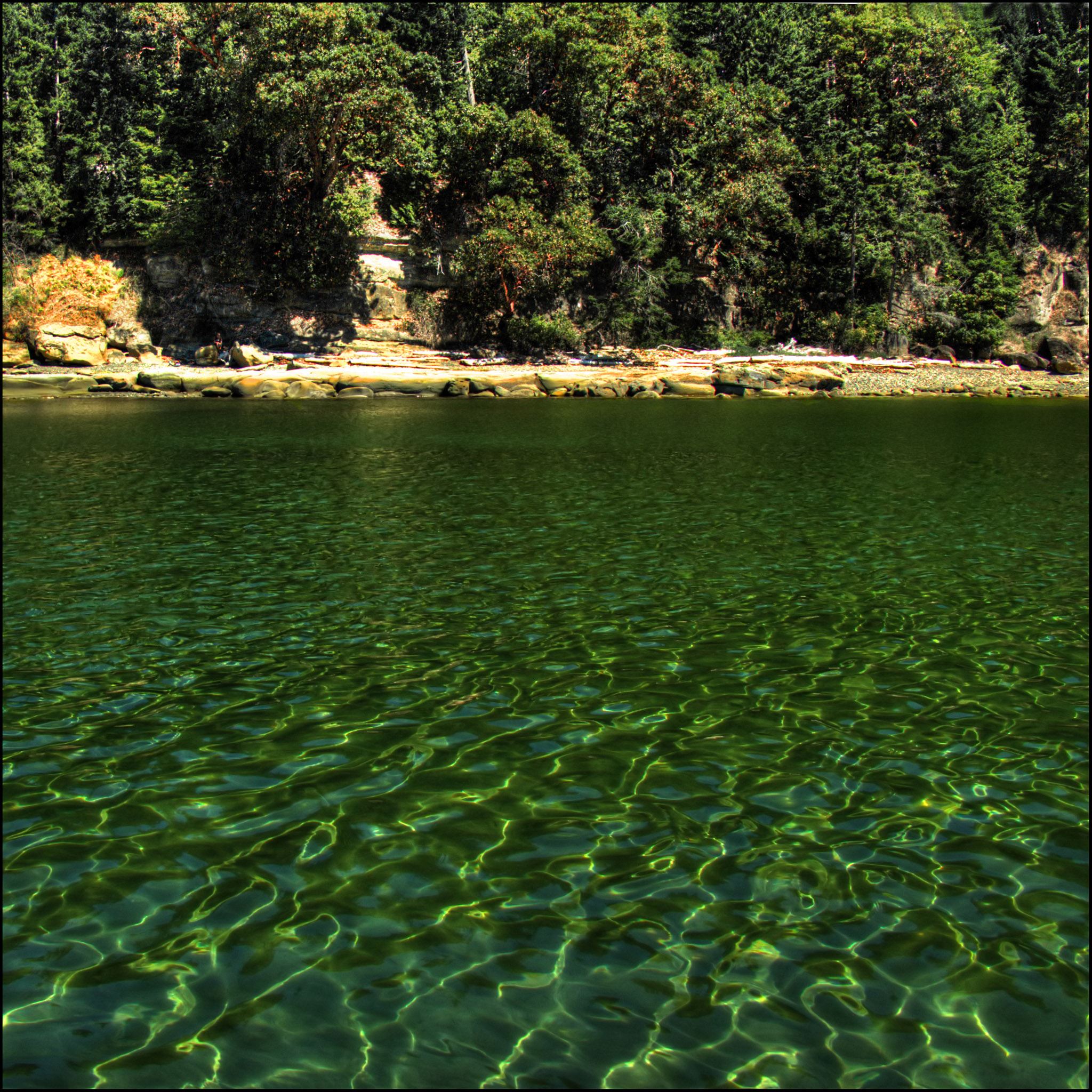 Nature Mountain Green Lake Sunlight iPad Air wallpaper 