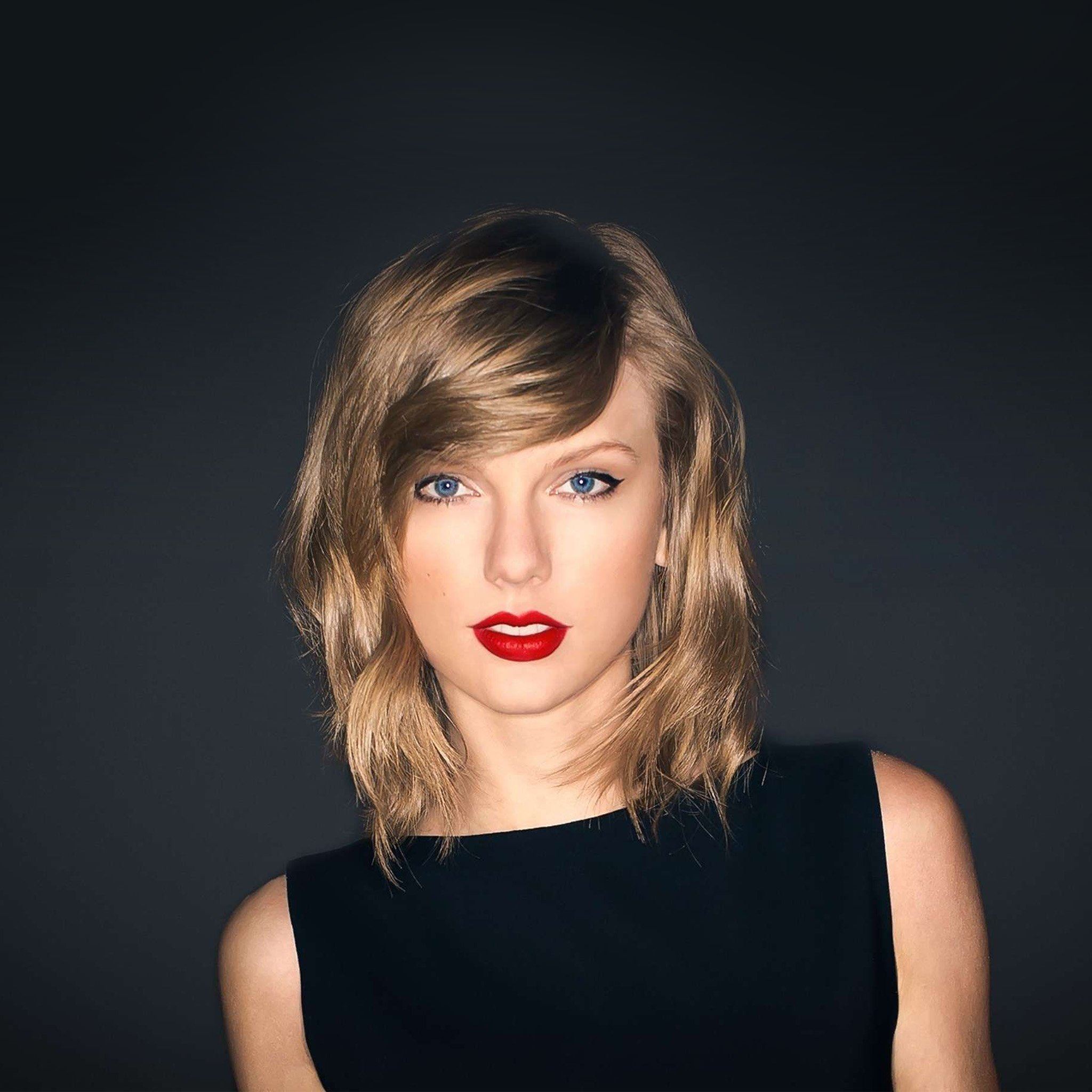 Taylor Swift Dark Lips Music Celebrity iPad Air wallpaper 