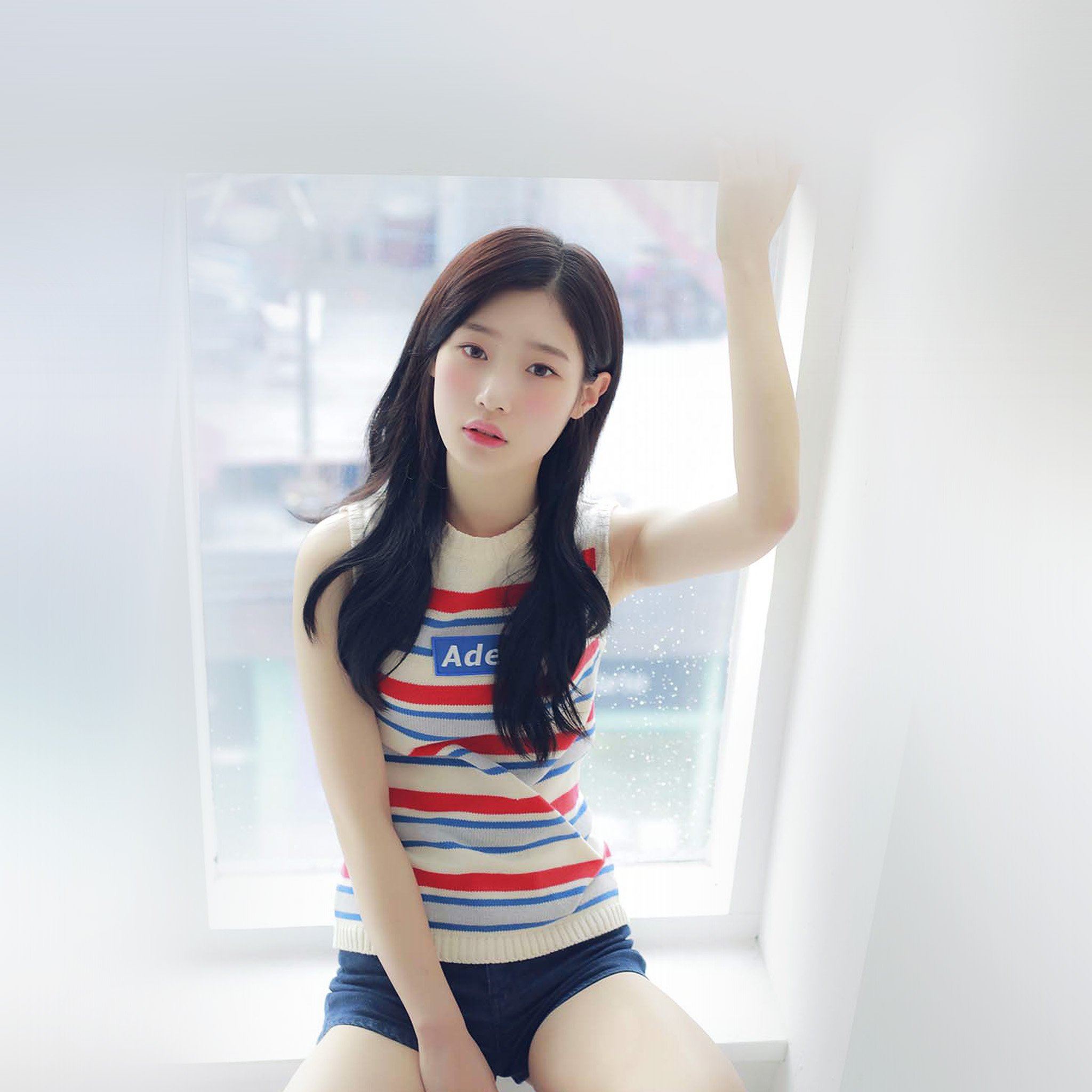 Chaeyeon Ioi Kpop Girl White Cute iPad Air wallpaper 