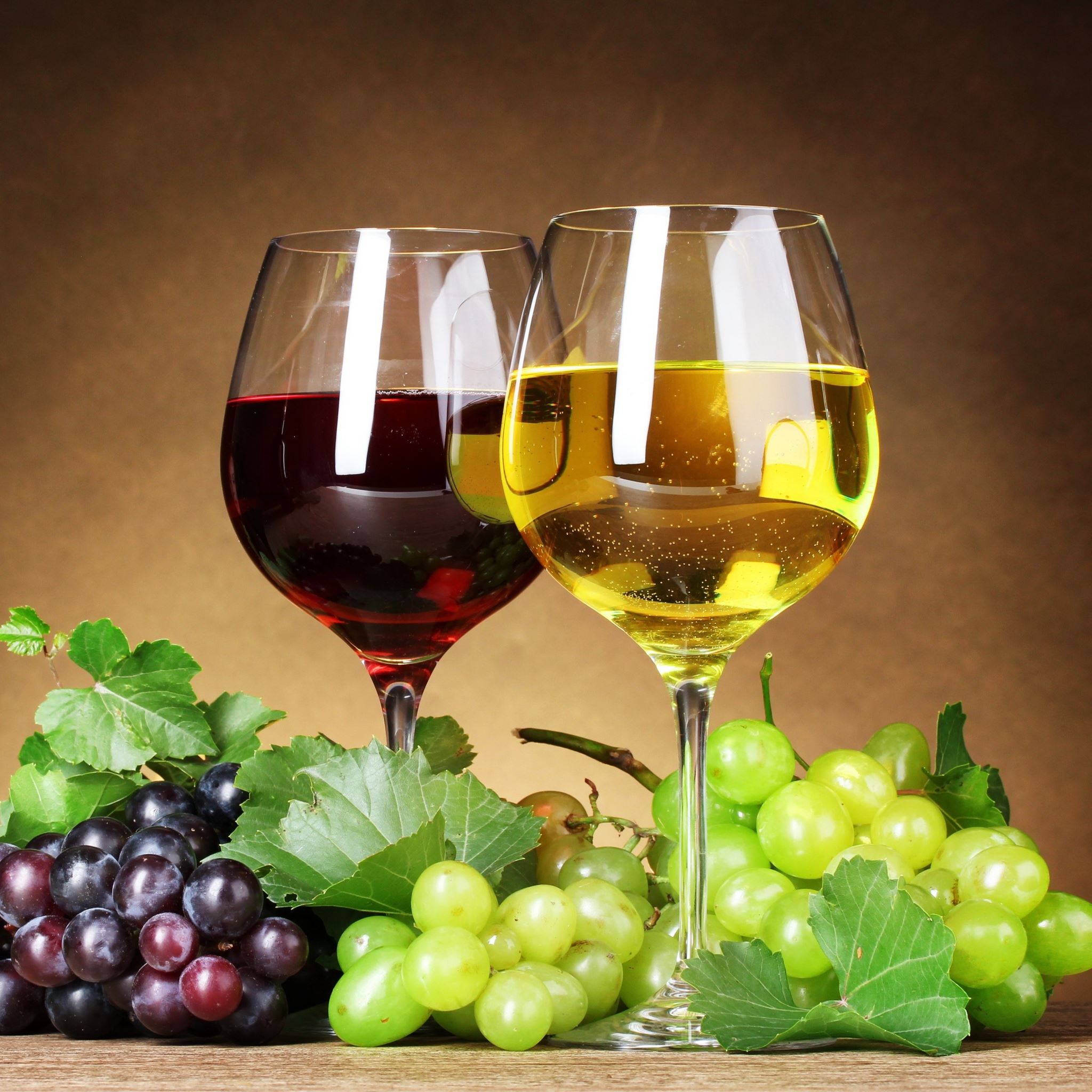 Wine Glasses Drink Alcohol iPad Air wallpaper 