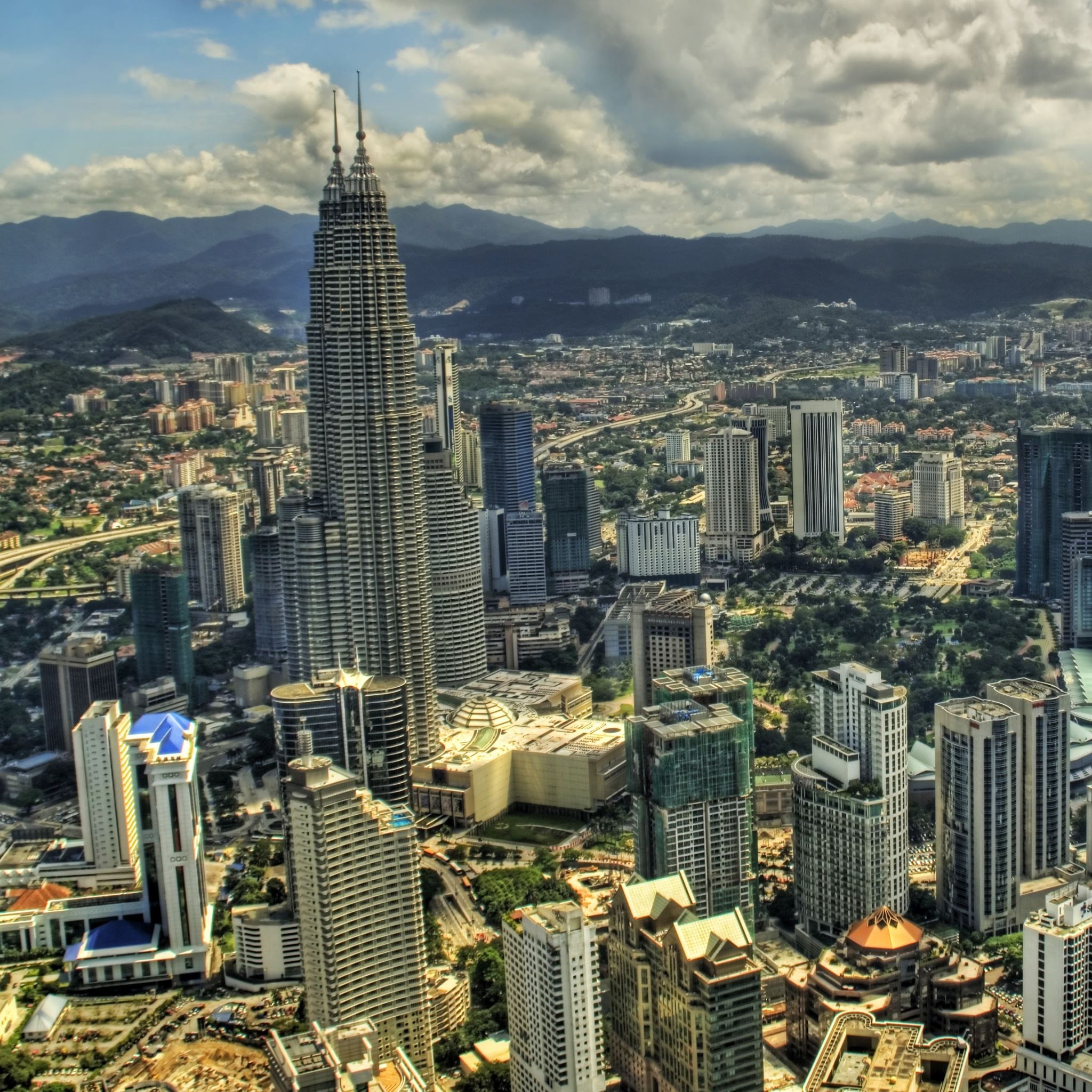 Kuala Lumpur From The Air iPad Air wallpaper 