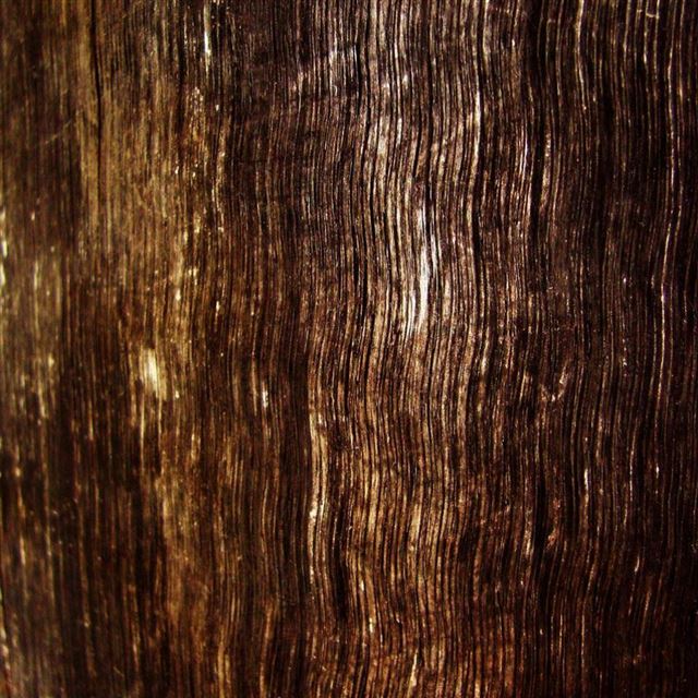 Dark Wood Grain iPad wallpaper 
