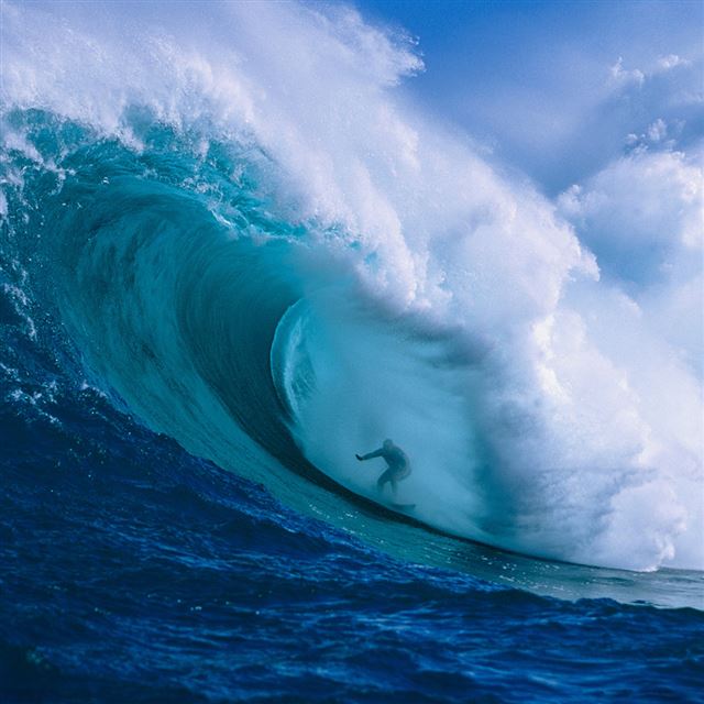 Hawaii Surfer iPad wallpaper 