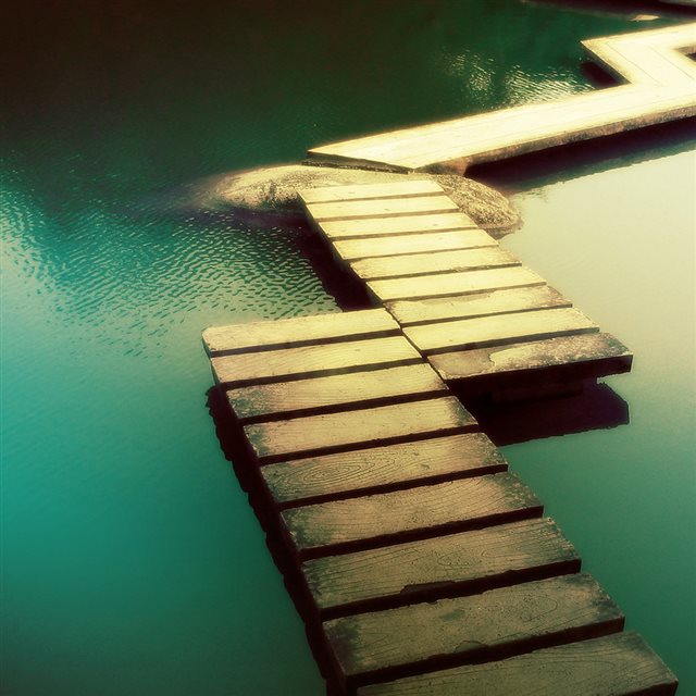 Water dock iPad wallpaper 