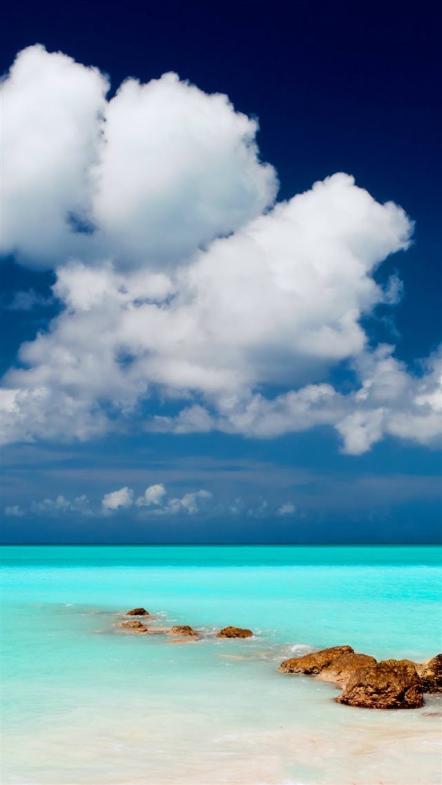 Clear Blue Sea Sky iPhone 8 wallpaper 