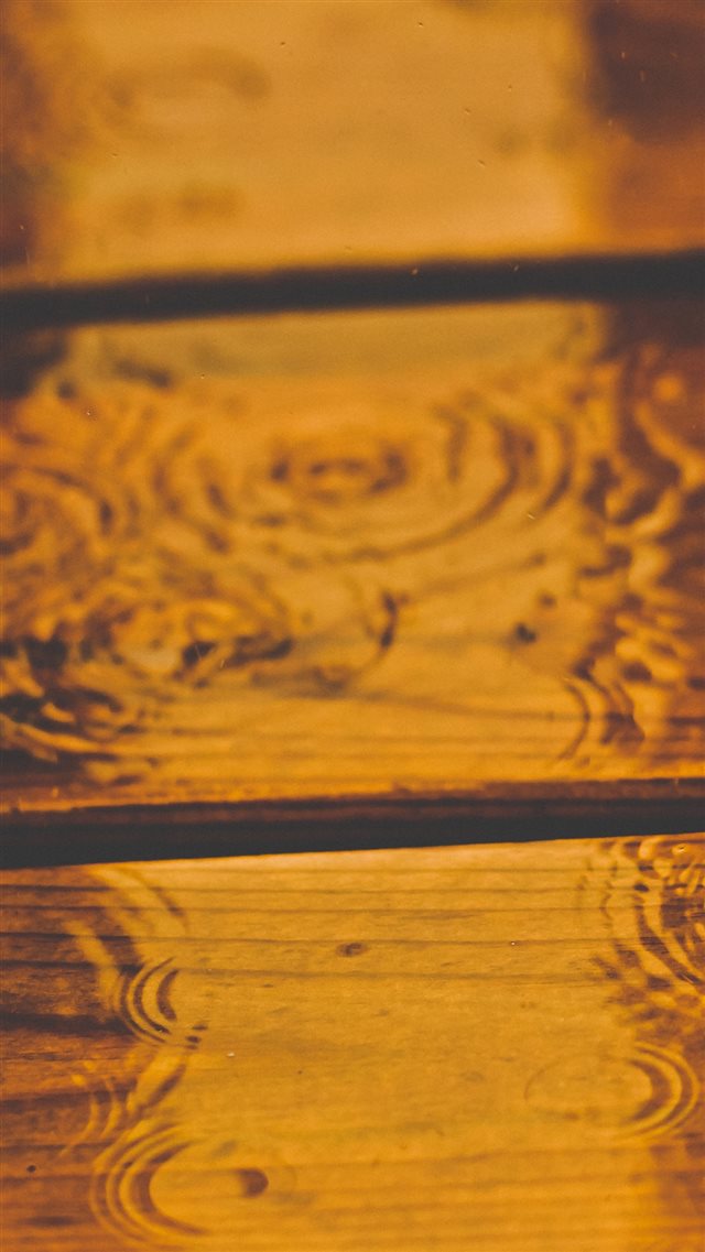 Wooden Rain Ripple iPhone 8 wallpaper 