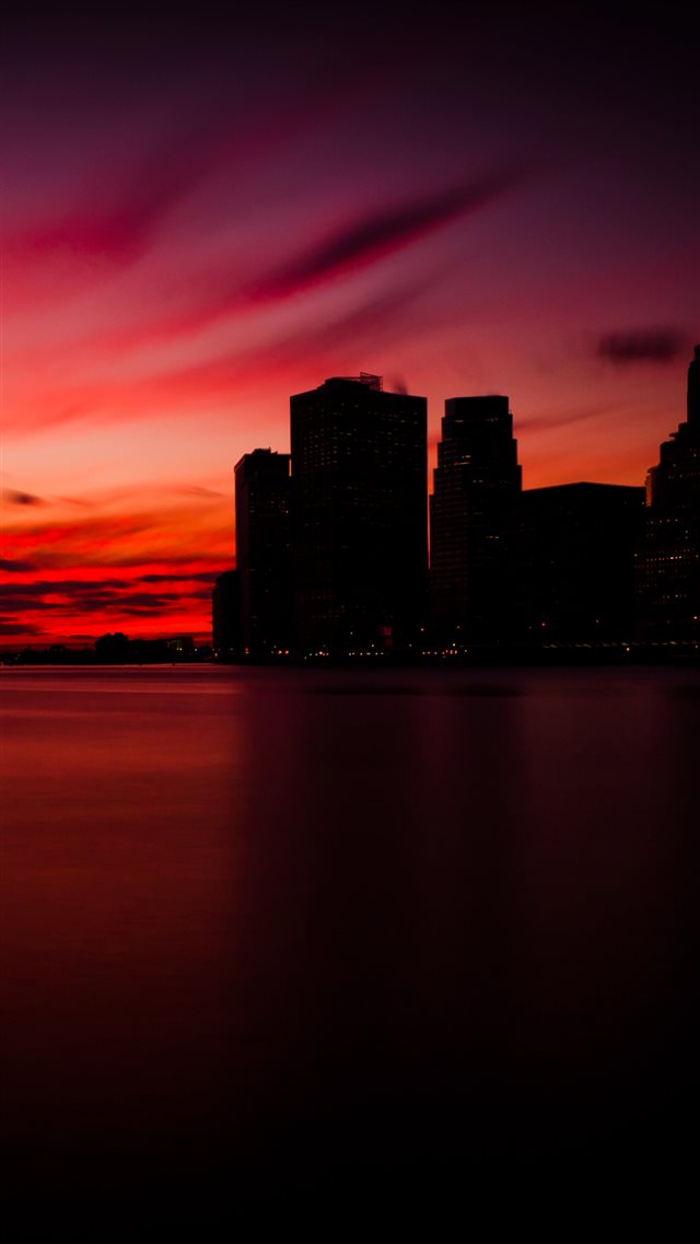 Manhattan Sunset iPhone 8 wallpaper 