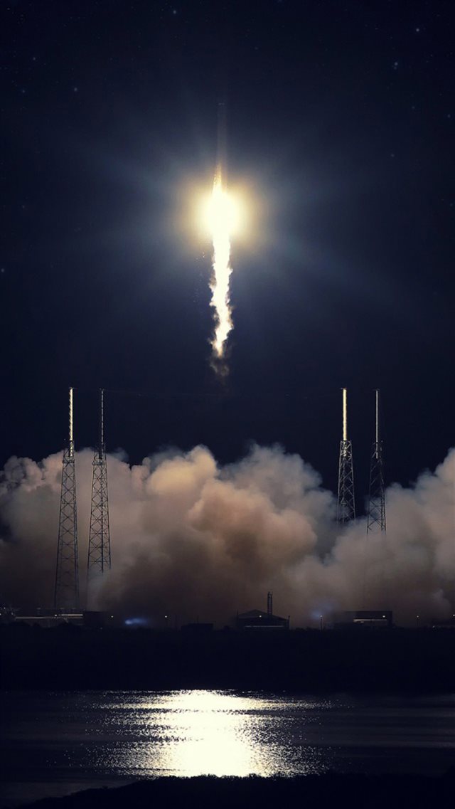 Military Spacecraft Launching iPhone 8 wallpaper 