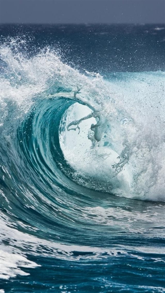 Nature Ocean Surging Wave Water Splash iPhone 8 wallpaper 