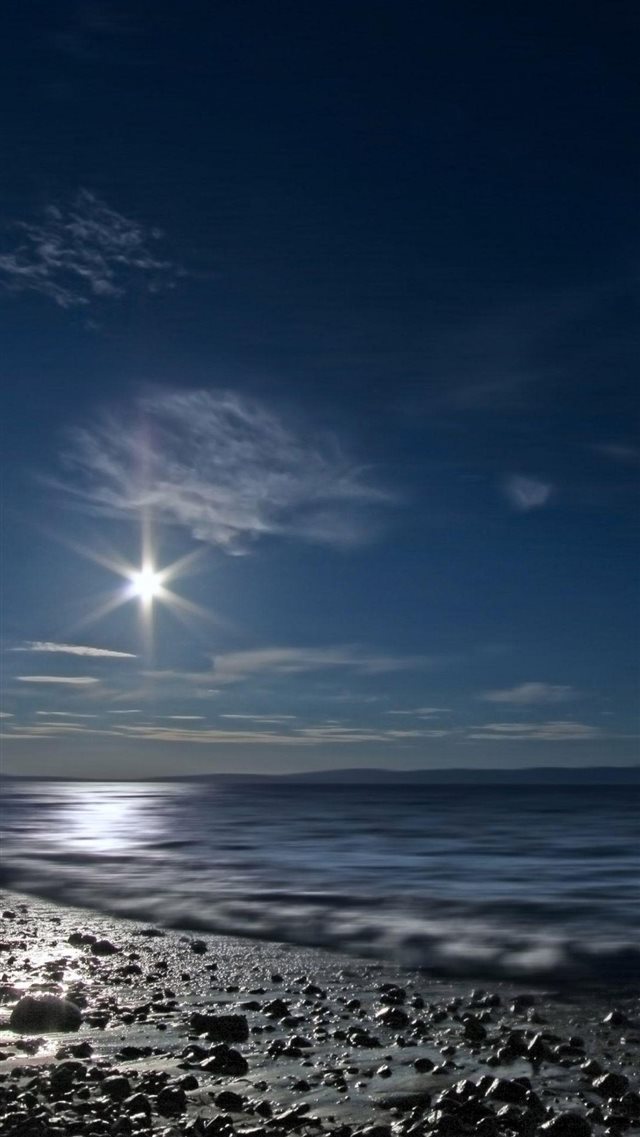 Shining Moon Over Sea iPhone 8 wallpaper 