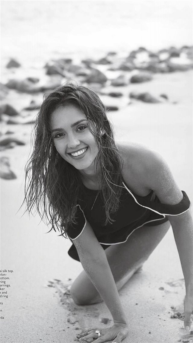 Jessica Alba Beach Bw Dark Model Celebrity iPhone 8 wallpaper 