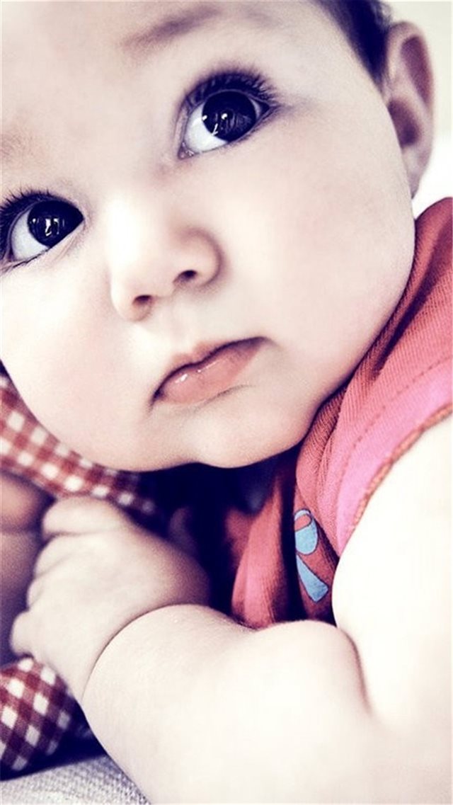 Innocent Lovely Baby Photo iPhone 8 wallpaper 