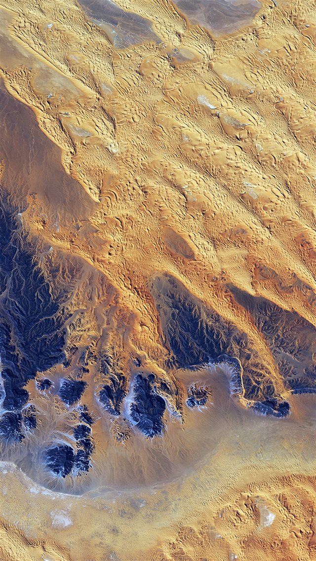 Sahara Desert Earthview Yellow Blue Pattern Nature iPhone 8 wallpaper 