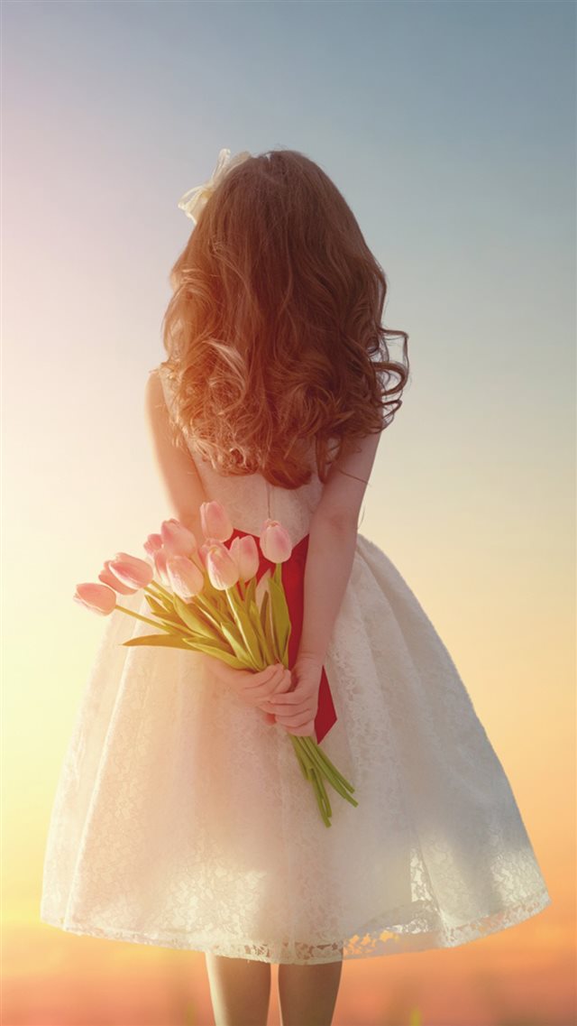 Pure Beautiful Girl Back With Flower Bouquet iPhone 8 wallpaper 
