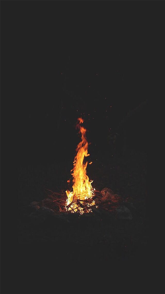 Dark Night Campfire Shiny Sky View iPhone 8 wallpaper 
