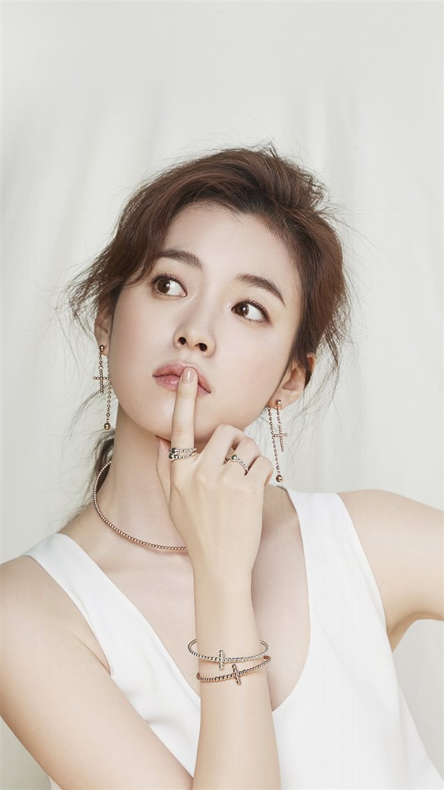 Girl Kpop Hyojoo White iPhone 8 wallpaper 