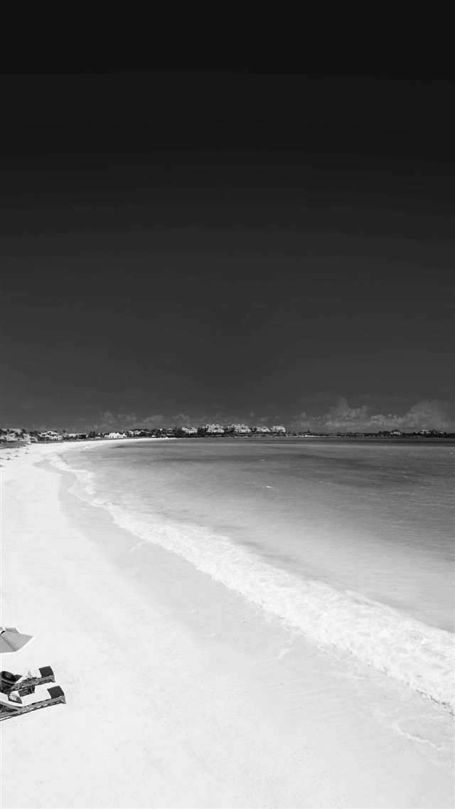 Infrared Beach Seaside Black And White iPhone 8 wallpaper 