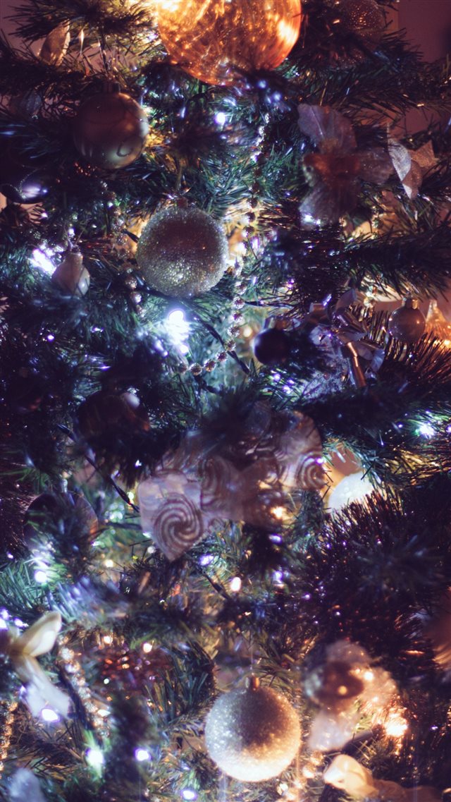 Ornaments Christmas Tree Christmas New Year iPhone 8 wallpaper 