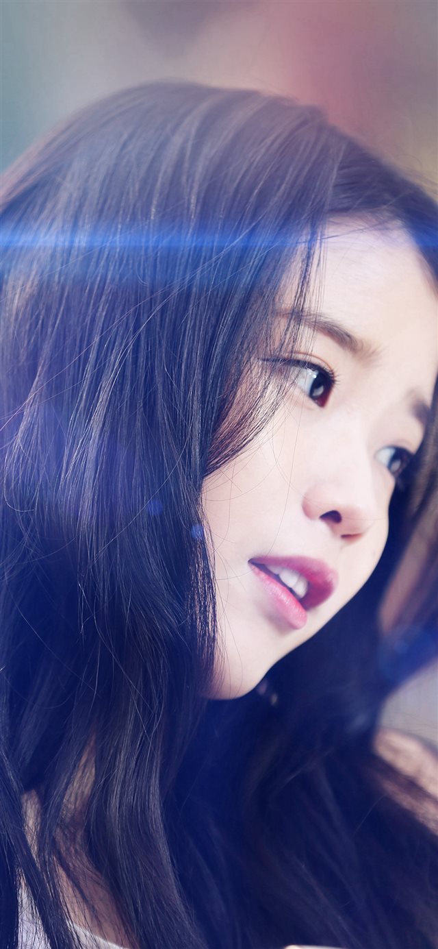IU Kpop Beauty Girl Singer Blue Flare iPhone X wallpaper 
