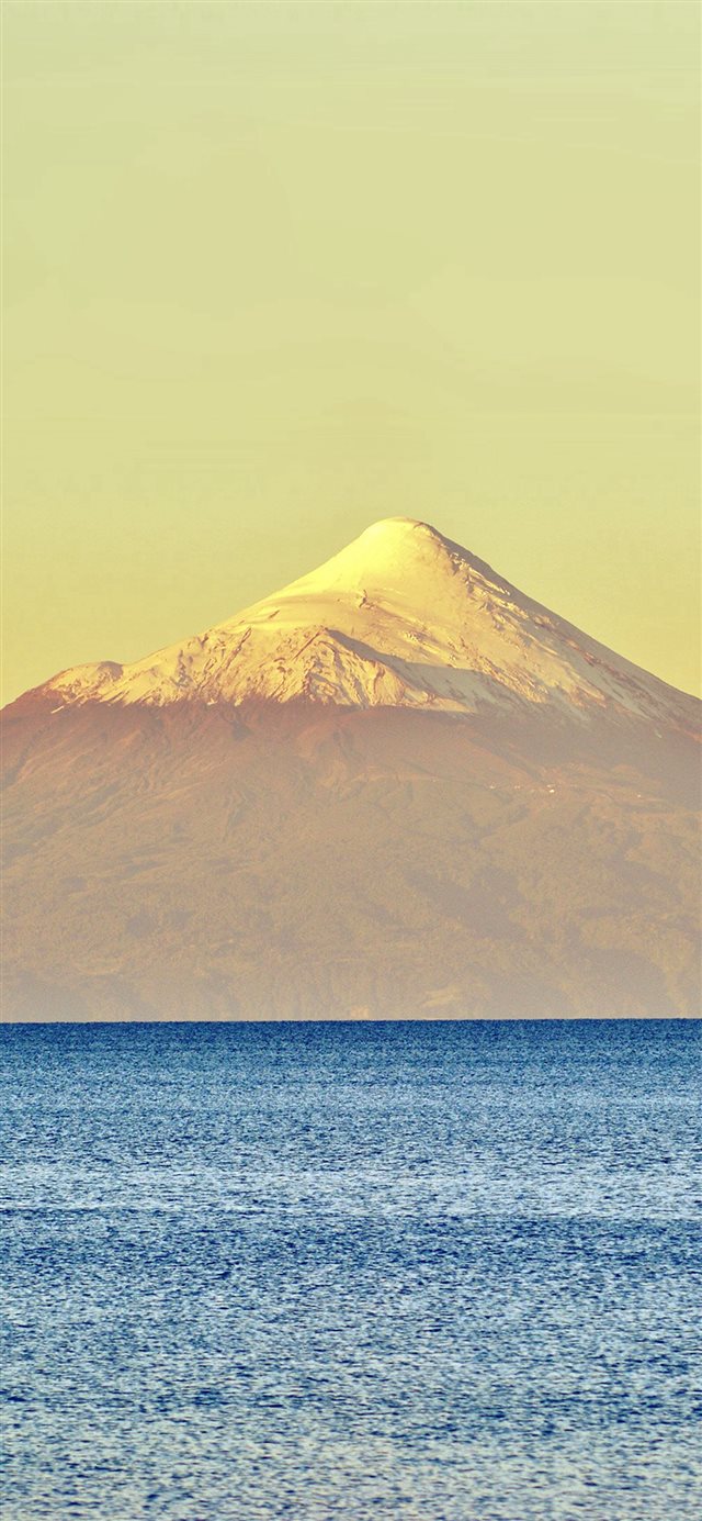 Snow Mountain Yellow Blue Sea iPhone X wallpaper 