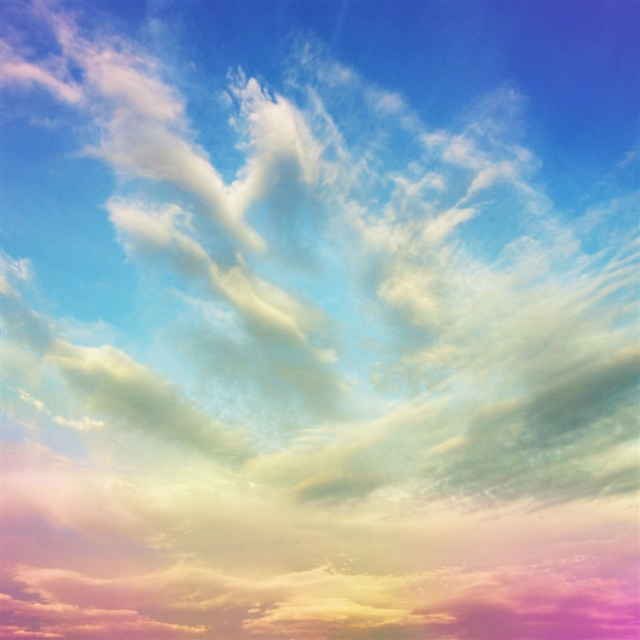 Pink clouds iPad wallpaper 