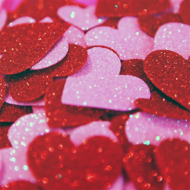 Pink red hearts iPad wallpaper 