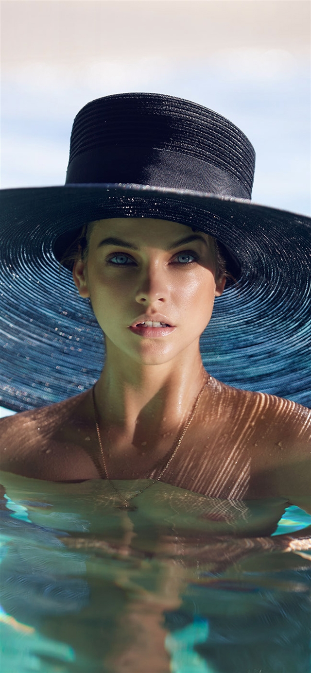 Model hat swim sea summer iPhone X wallpaper 