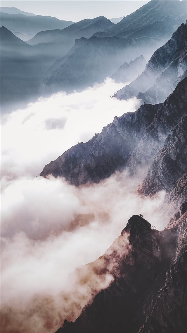 Sun   fog   mountains iPhone 8 wallpaper 