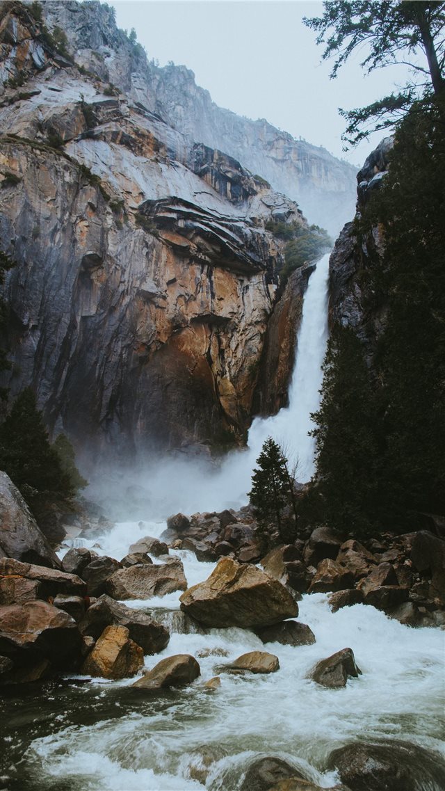 waterfall iPhone 8 wallpaper 