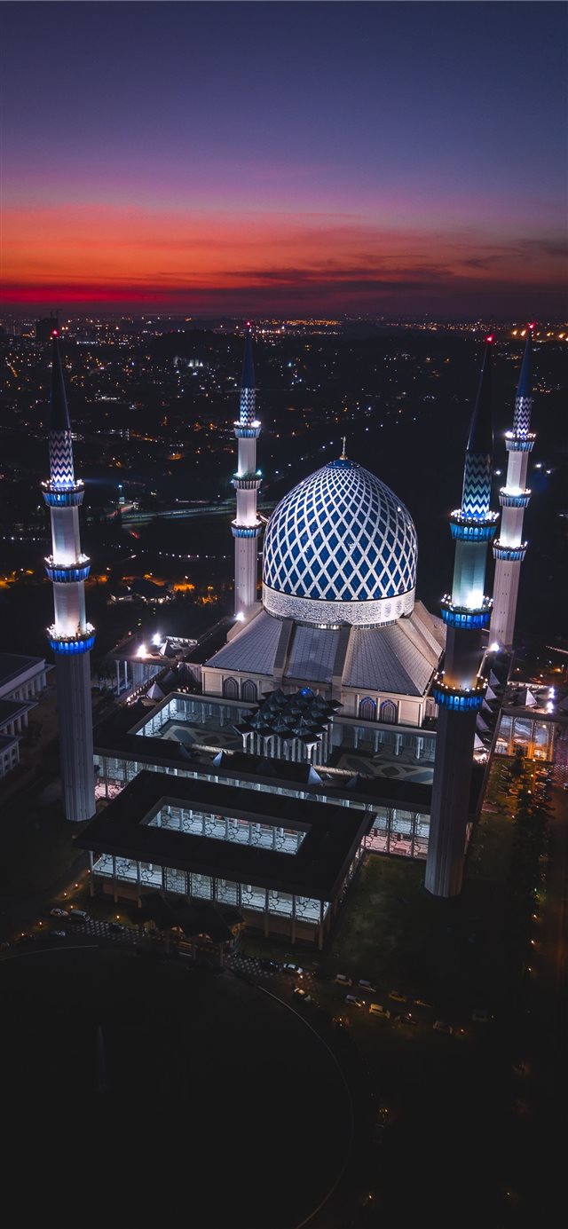 Sultan Salahuddin Abdul Aziz Mosque iPhone X wallpaper 