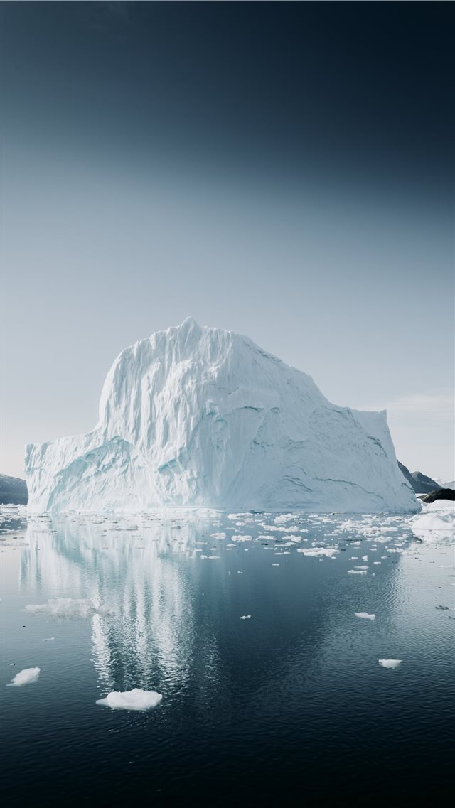 Arctic Iceberg  reflected iPhone SE wallpaper 