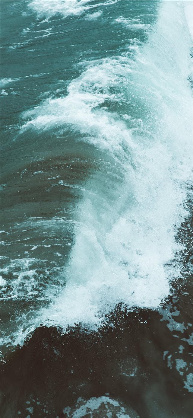 Waves iPhone X wallpaper 
