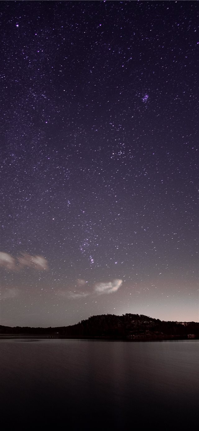 A cold night  iPhone X wallpaper 