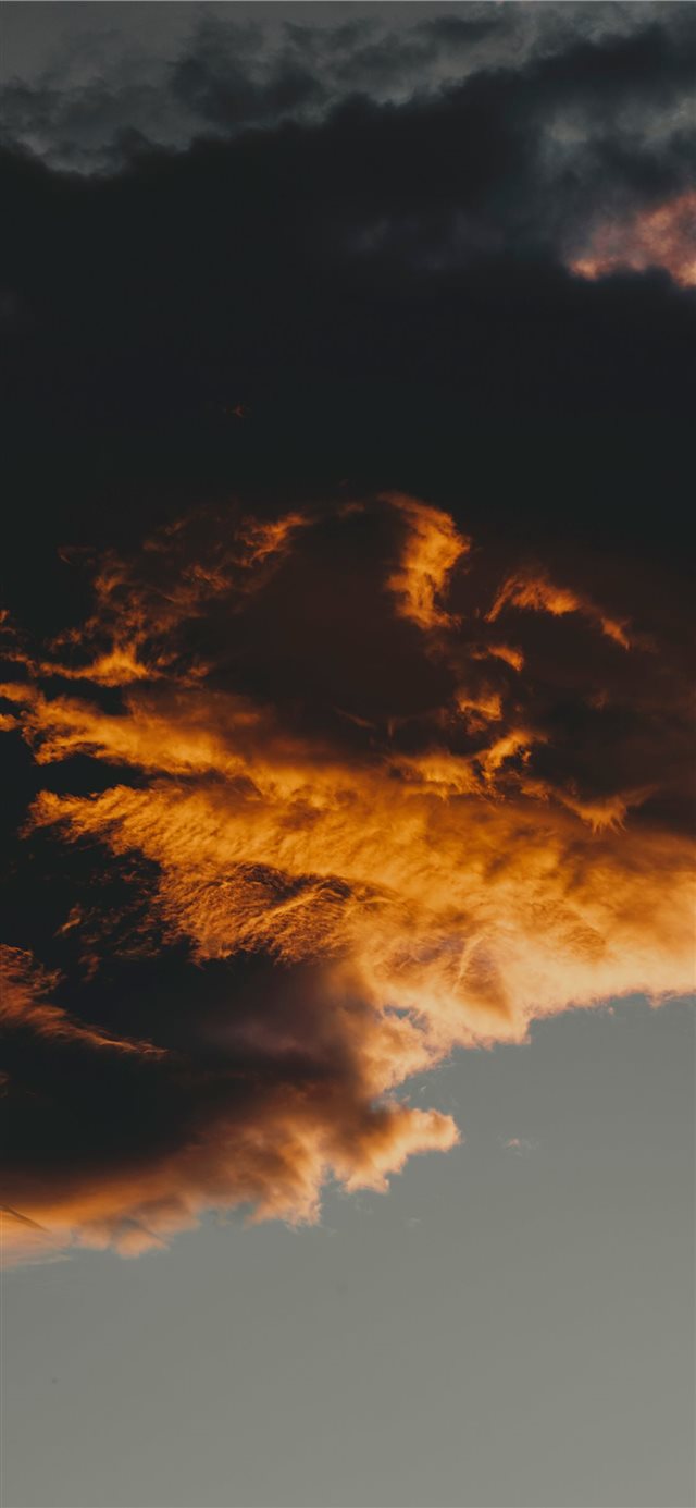 cloud formation during daytime iPhone X wallpaper 