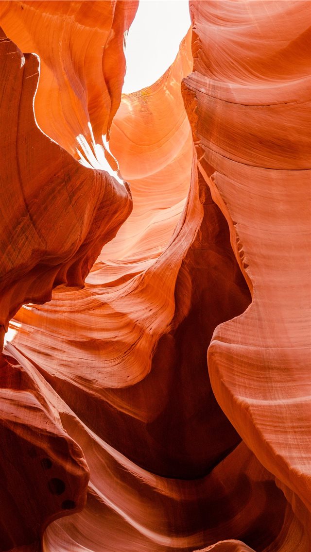 Antelope Canyon iPhone 8 wallpaper 
