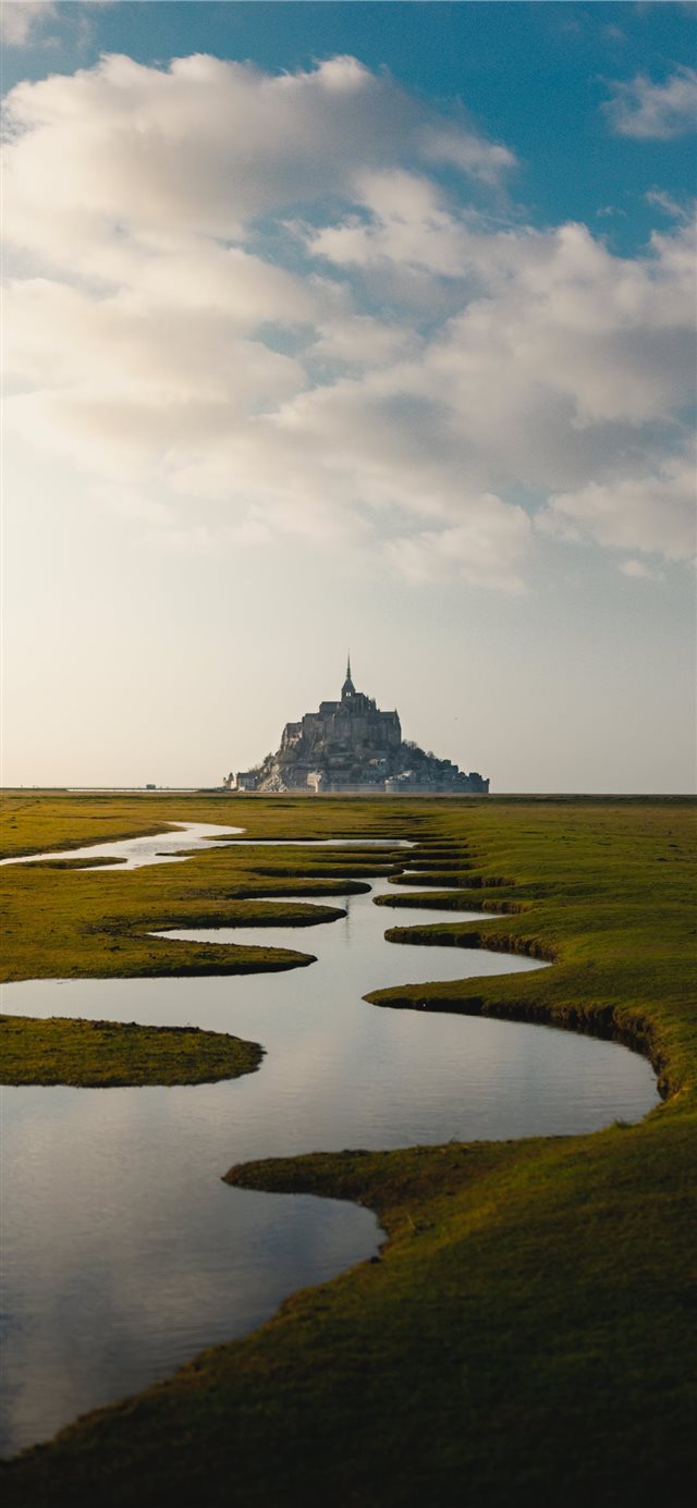 Mont Saint Michel  France iPhone X wallpaper 