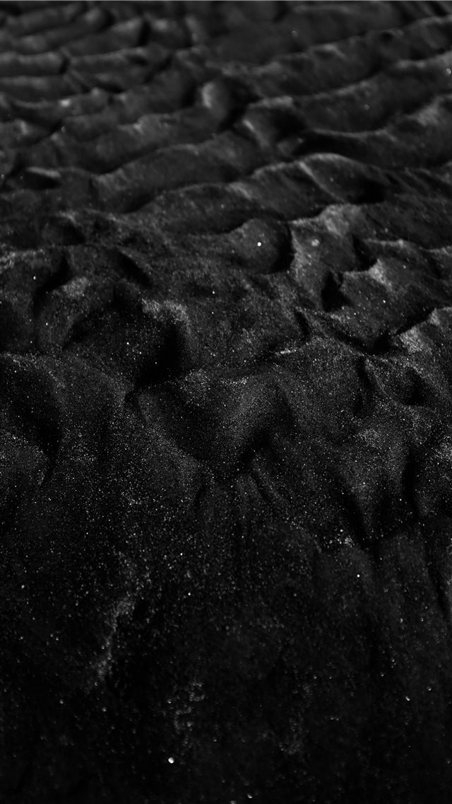 closeup photo of sand iPhone 8 wallpaper 