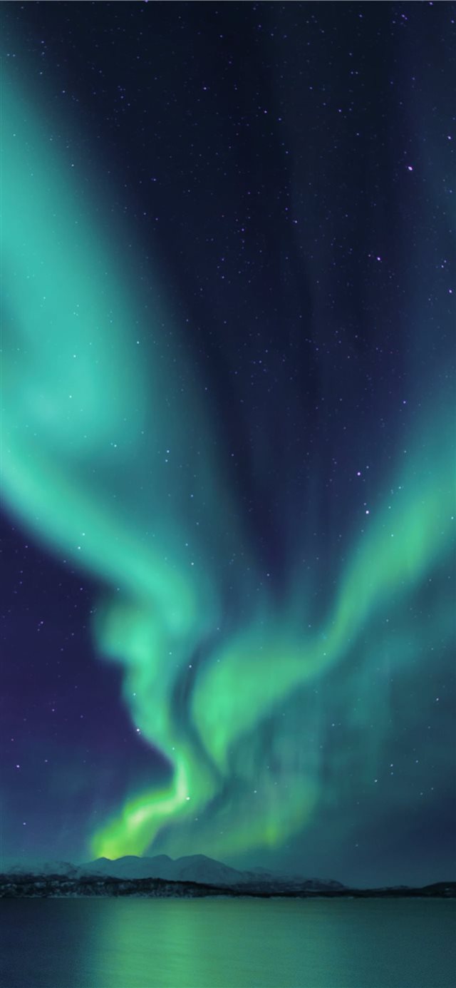 photograph of aurora lights iPhone X wallpaper 