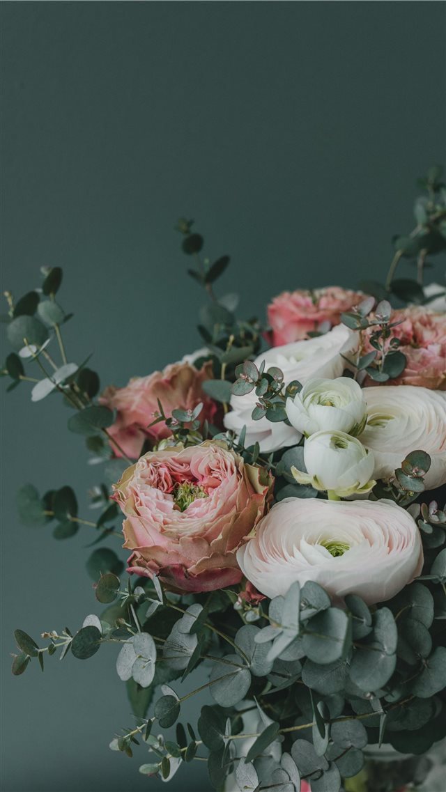 pink and white flower arrangement iPhone 8 wallpaper 