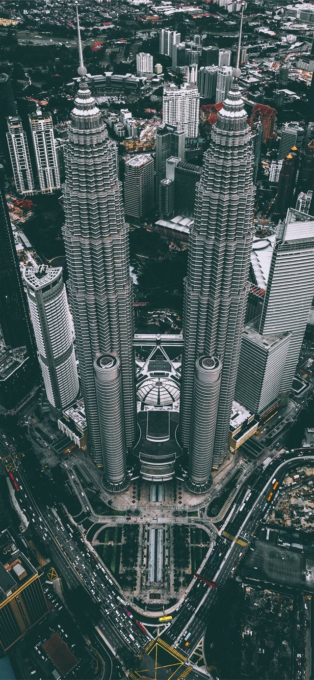 aerial photograph of Petronas Twin Tower Malaysia iPhone X wallpaper 
