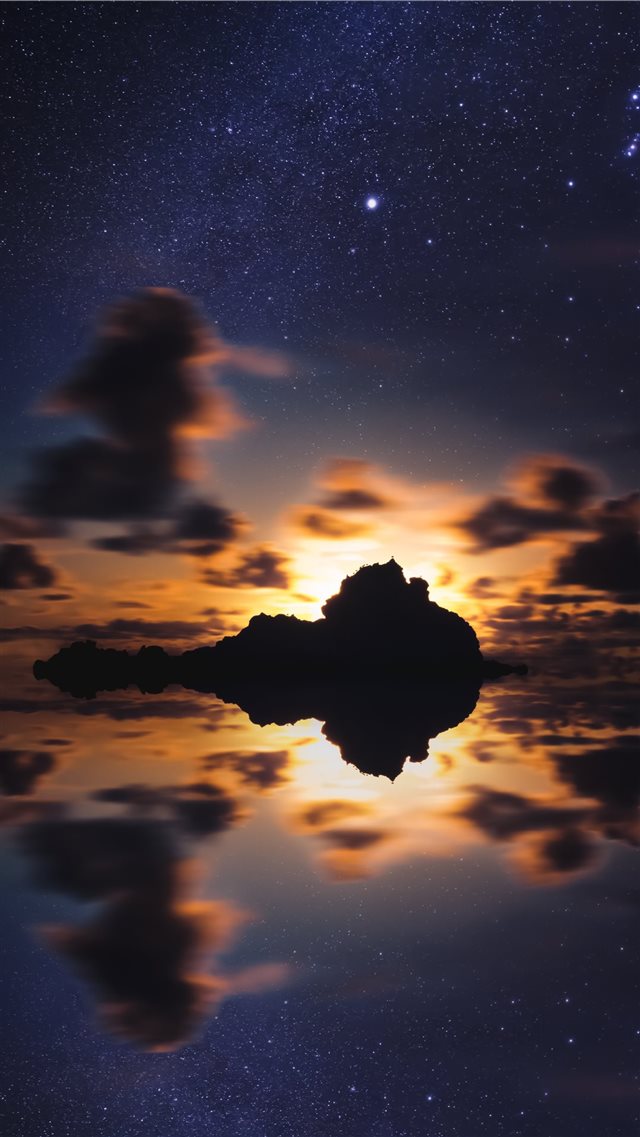 silhouette of islet during golden hour iPhone 8 wallpaper 
