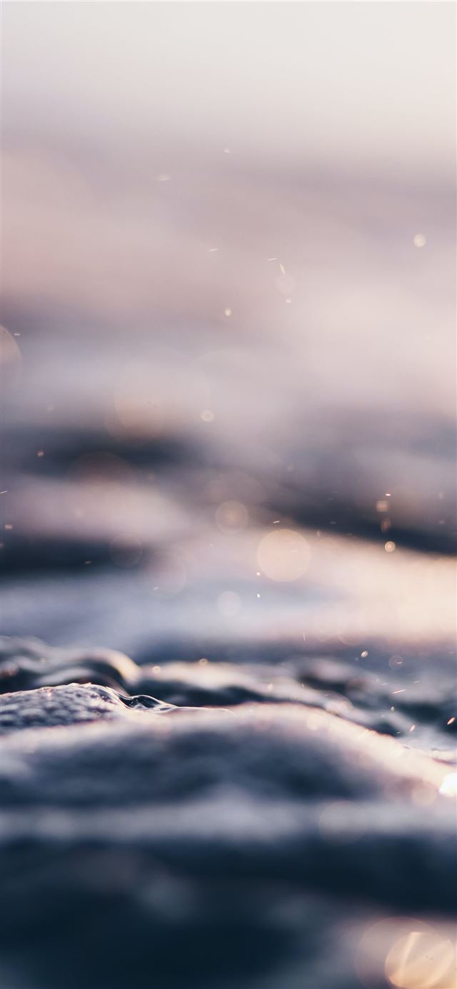 closeup photography of water iPhone 8 wallpaper 