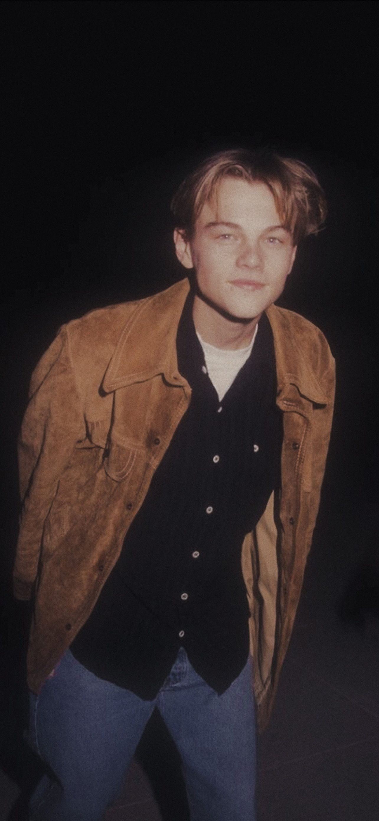 Young Leonardo DiCaprio Cave iPhone Wallpapers Free Download
