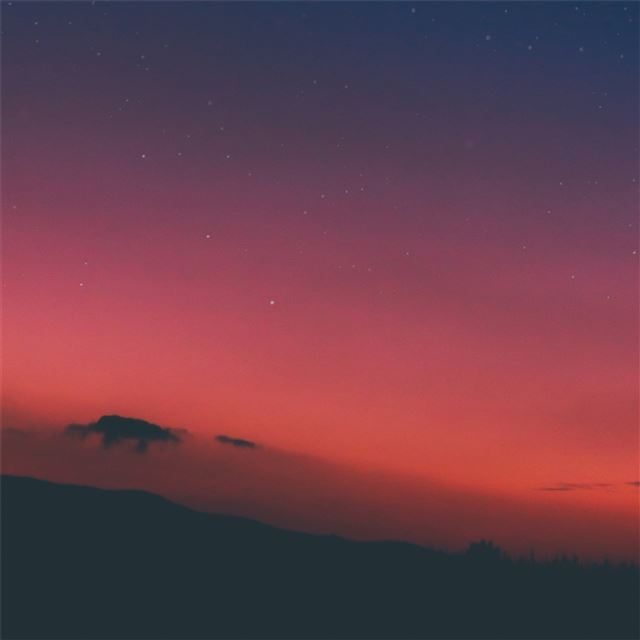 2048x2048 shooting stars in sky 4k - sky iPad Air Wallpaper