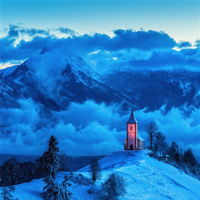 2048x2048 house near mountain peak 4k - winter iPad Air Wallpaper