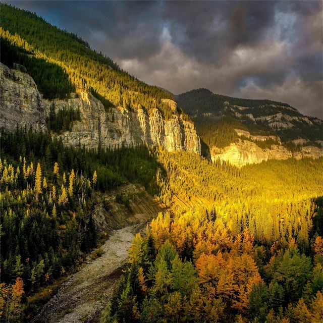2048x2048 sunrise valley 5k - nature iPad Air Wallpaper