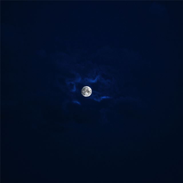 2048x2048 beautiful moon in blue sky - moon iPad Air Wallpaper