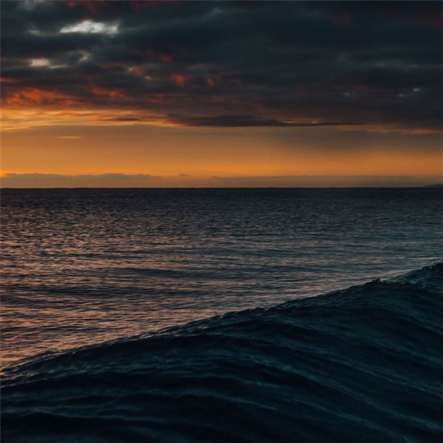 2048x2048 waves cloudscape dark orange 4k - dark (black) iPad Air Wallpaper