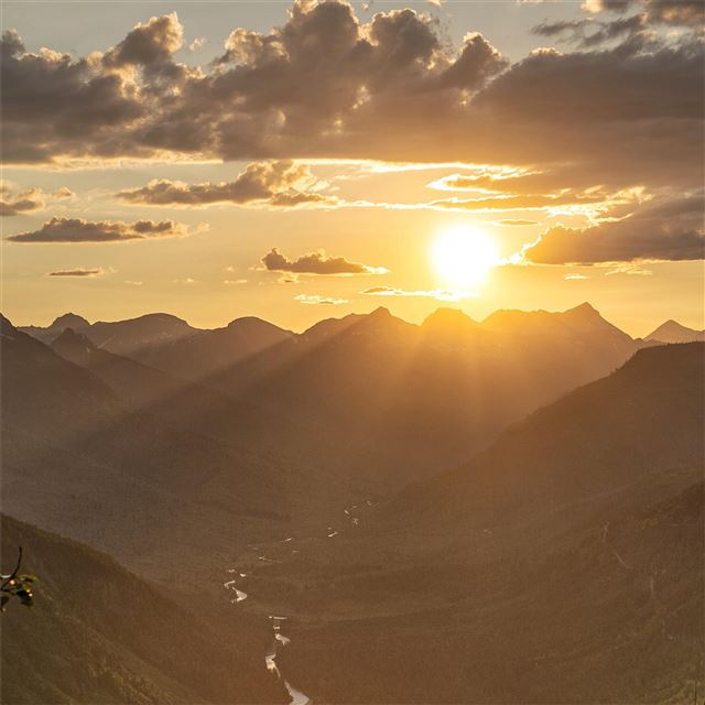 2048x2048 the continental divide montana - landscape iPad Air Wallpaper