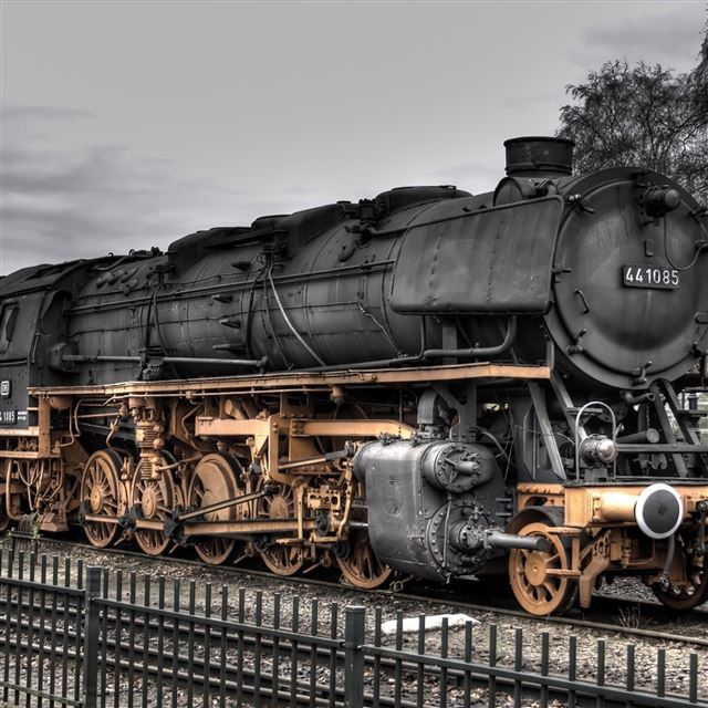2048x2048 Steam Locomotive -  iPad Air Wallpaper